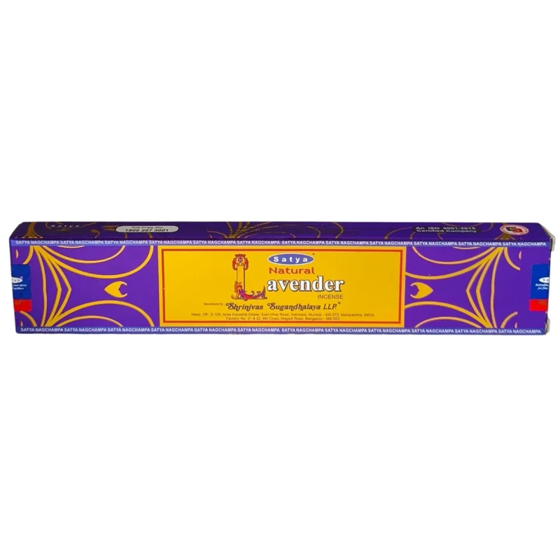 Caja de incienso de lavanda natural de la marca Satya sobre un fondo blanco.